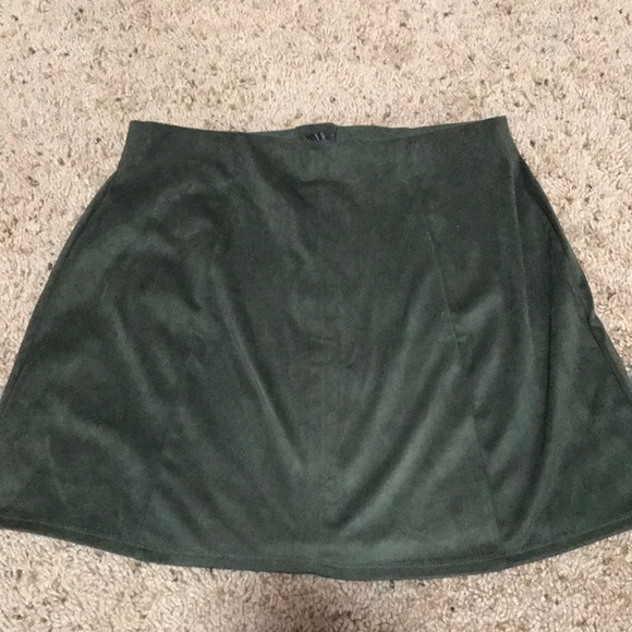 Velvet High Waisted Mini Skirt - Picture 3 of 3